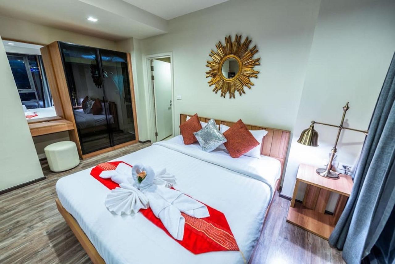 The Deck Patong By Vip Apart otel Dış mekan fotoğraf